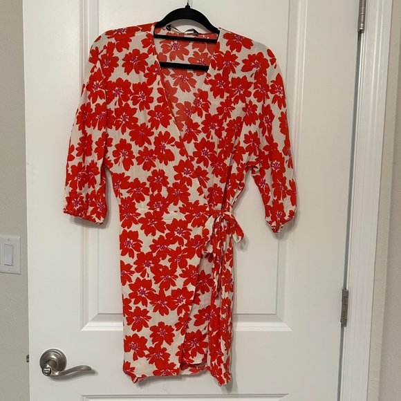 Zara Dresses Zara Red And White Floral Print Wrap Dress Poshmark
